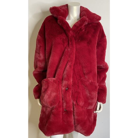 Double D Ranch Montana Chill Red Faux Fur Jacket XL NWT Banjo Burgundy Concho - Picture 1 of 14